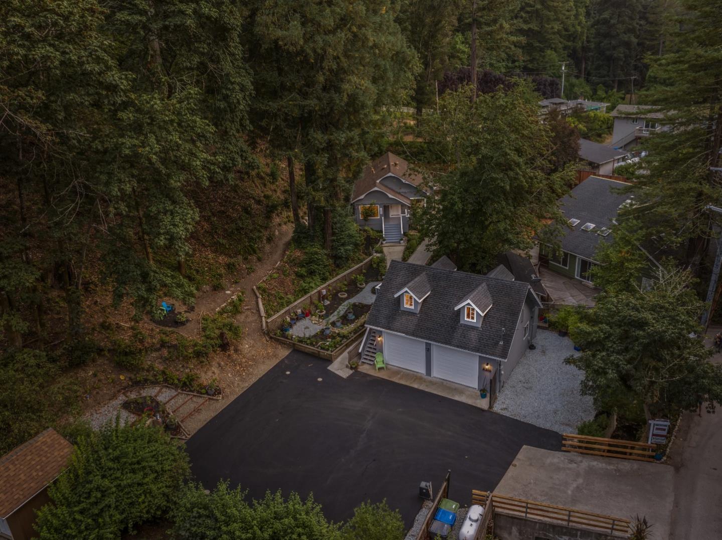 1888 Lockhart Gulch Road
