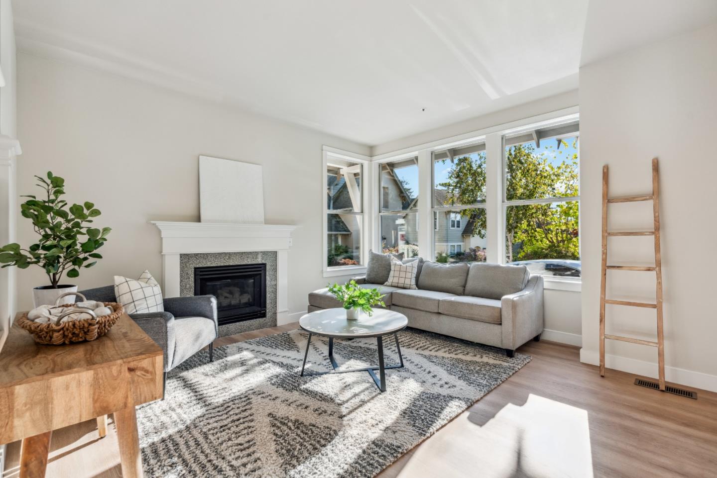 217 Roosevelt Terrace