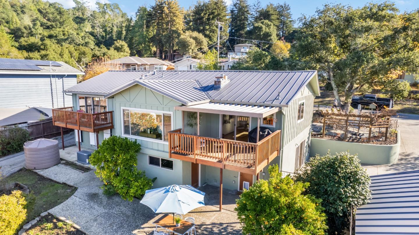 225 Sunset Terrace