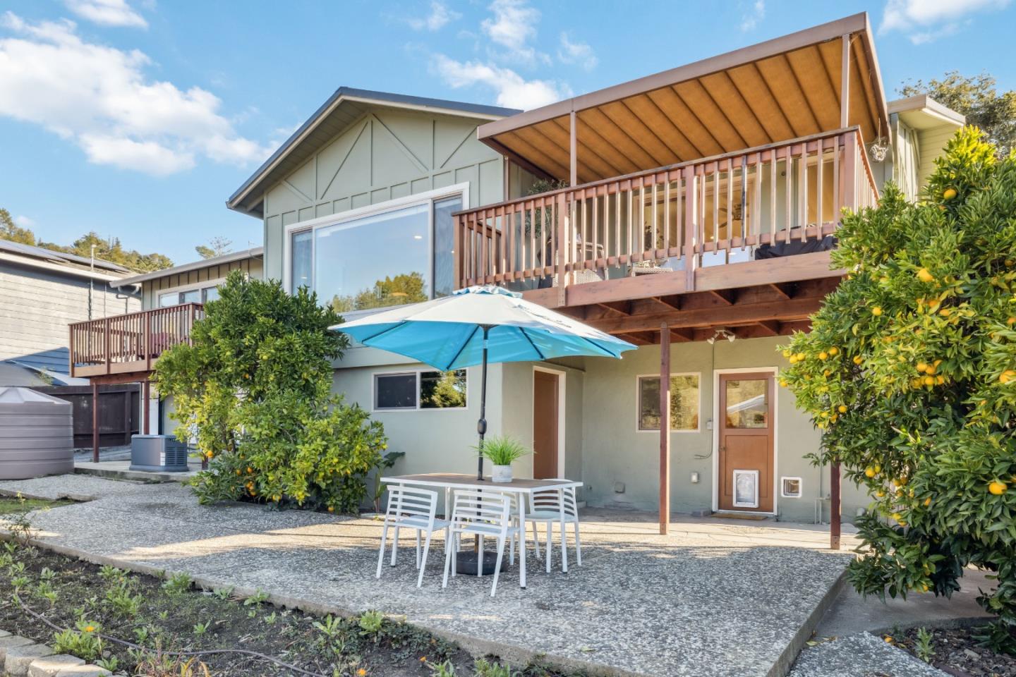 225 Sunset Terrace