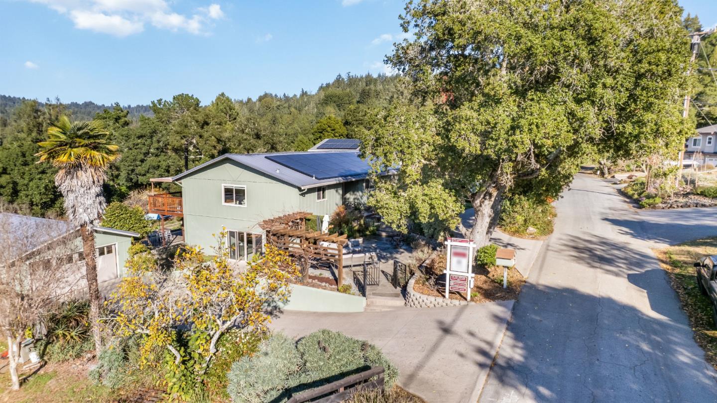 225 Sunset Terrace