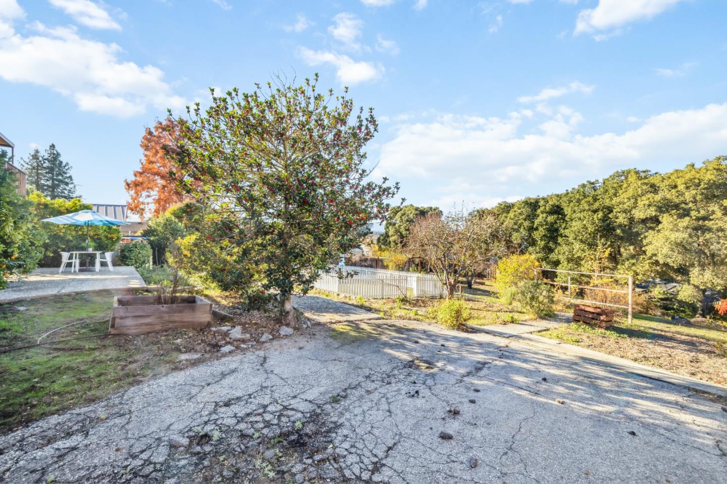 225 Sunset Terrace