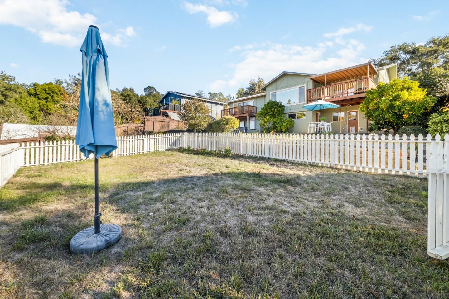 225 Sunset Terrace