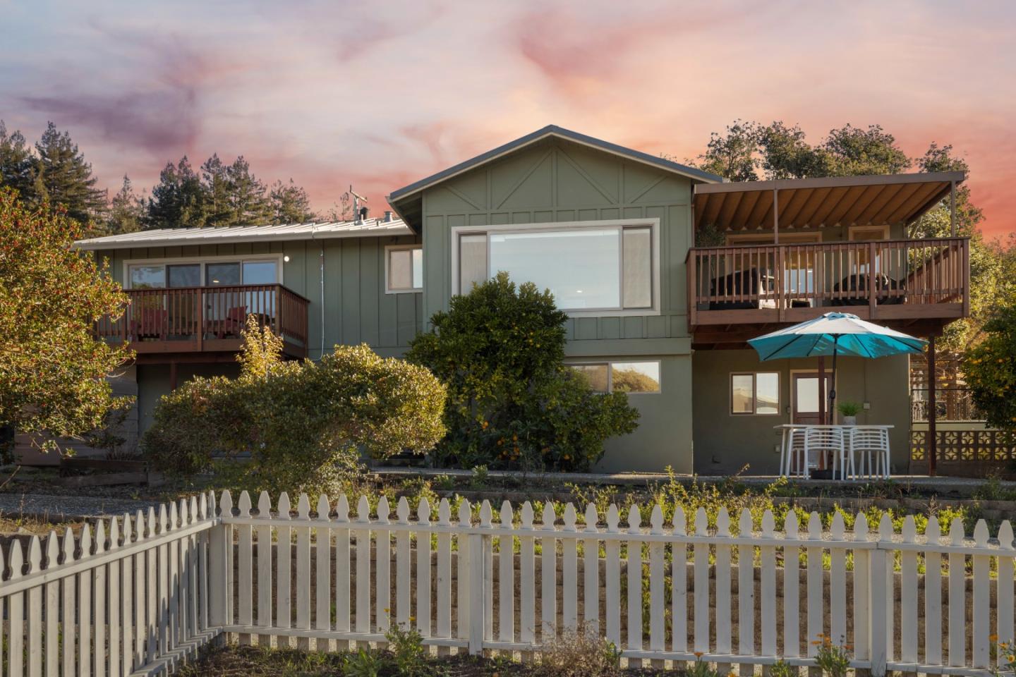 225 Sunset Terrace