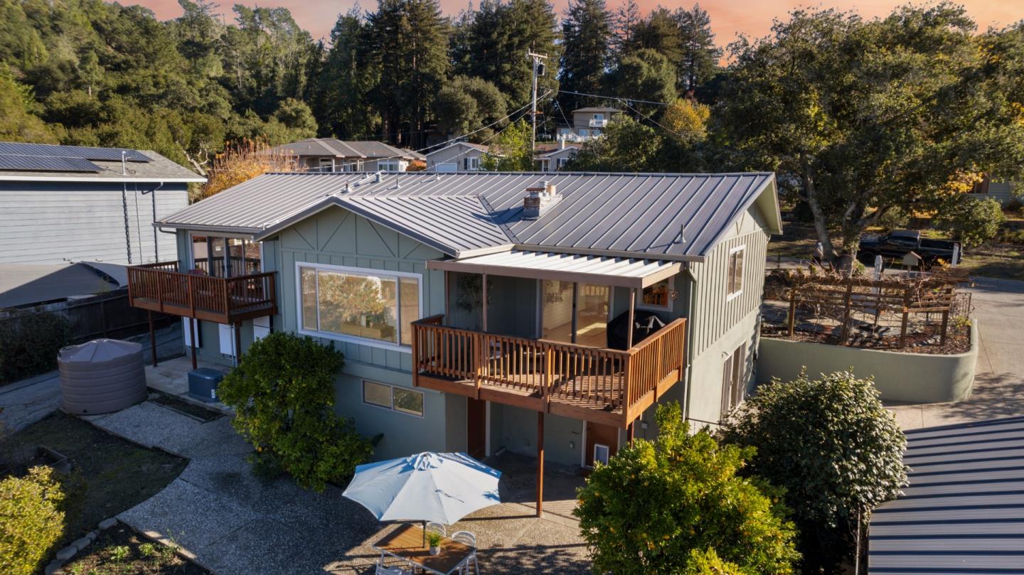 225 Sunset Terrace