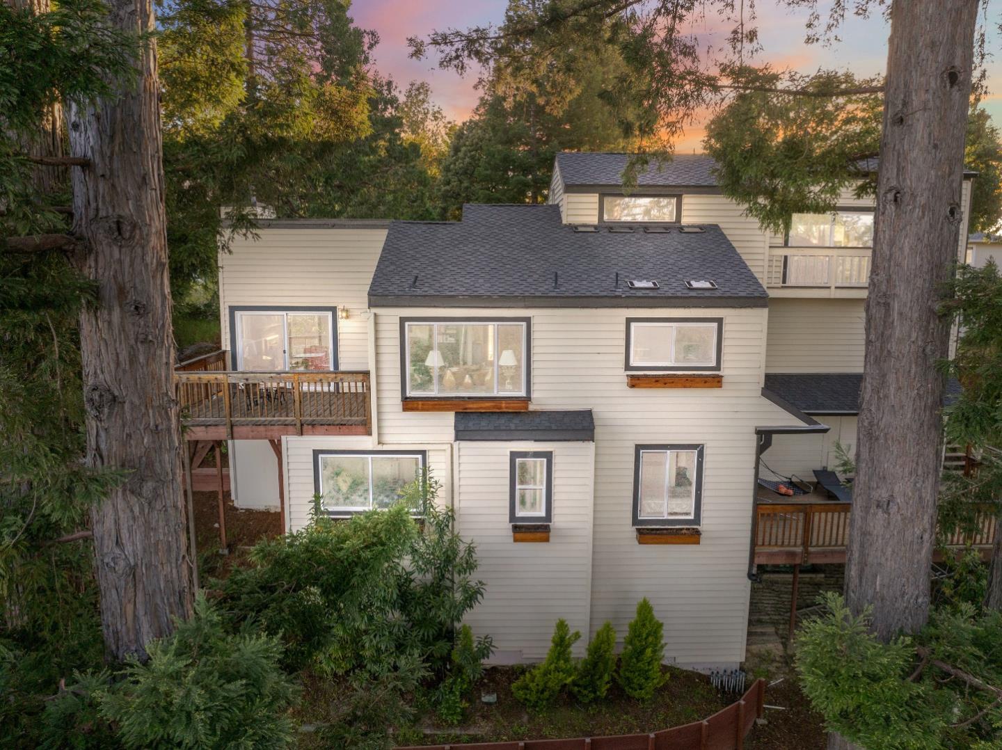 236 Crows Nest DR