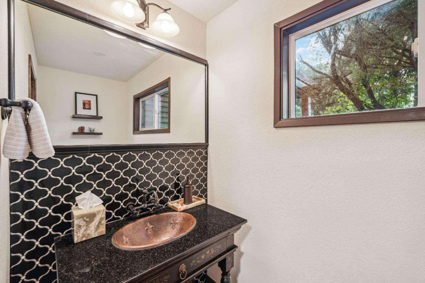 236 Crows Nest DR