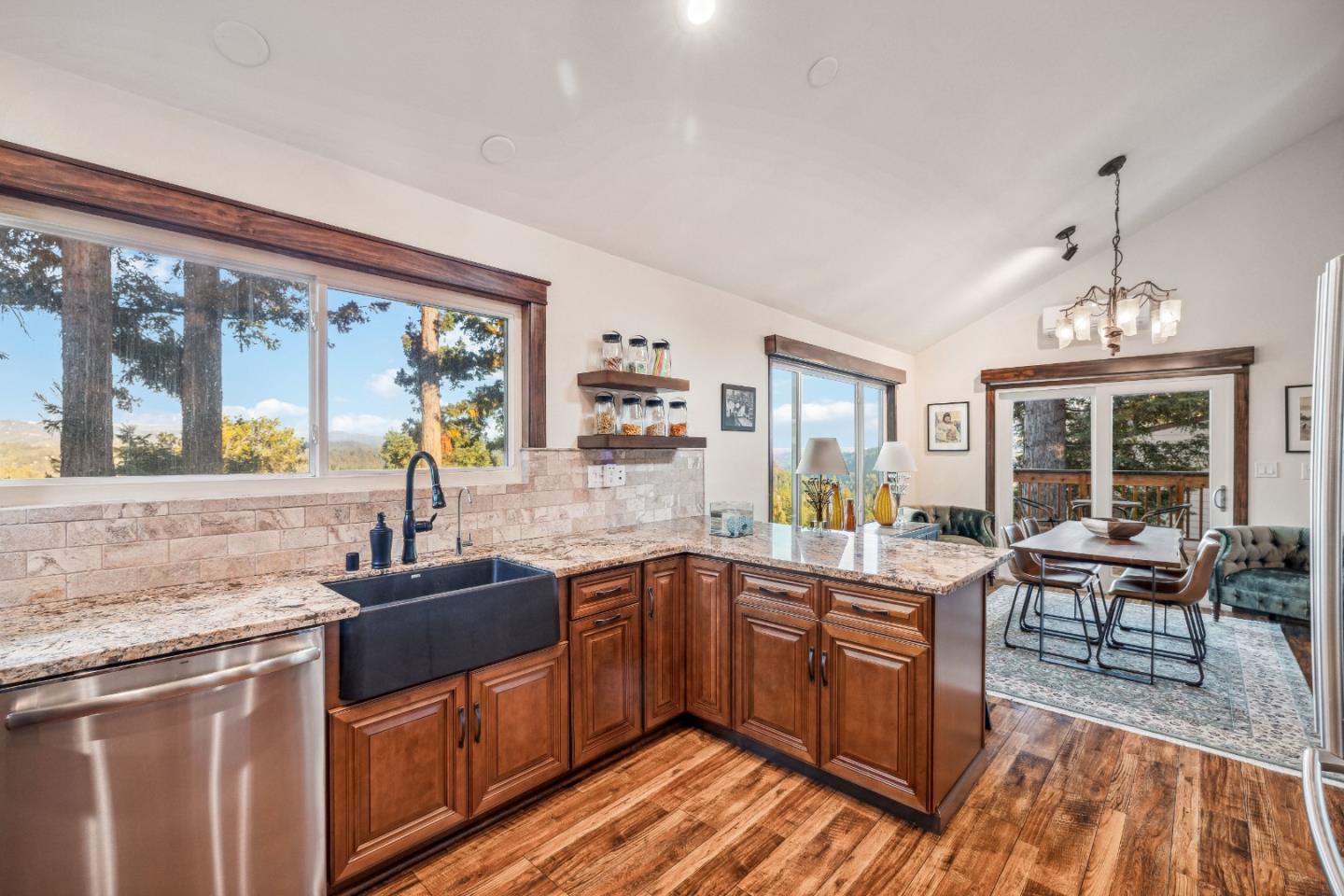 236 Crows Nest DR