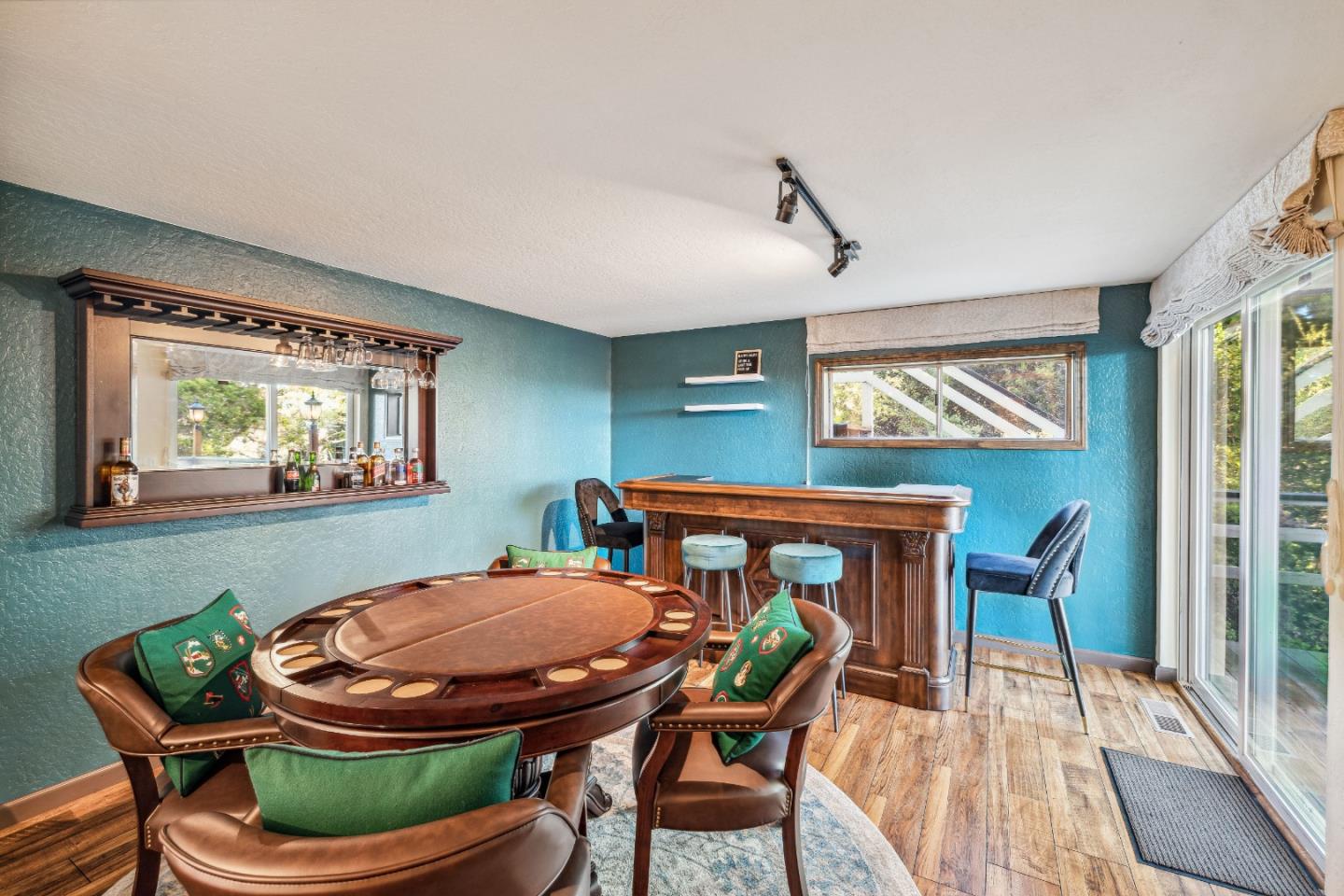 236 Crows Nest DR