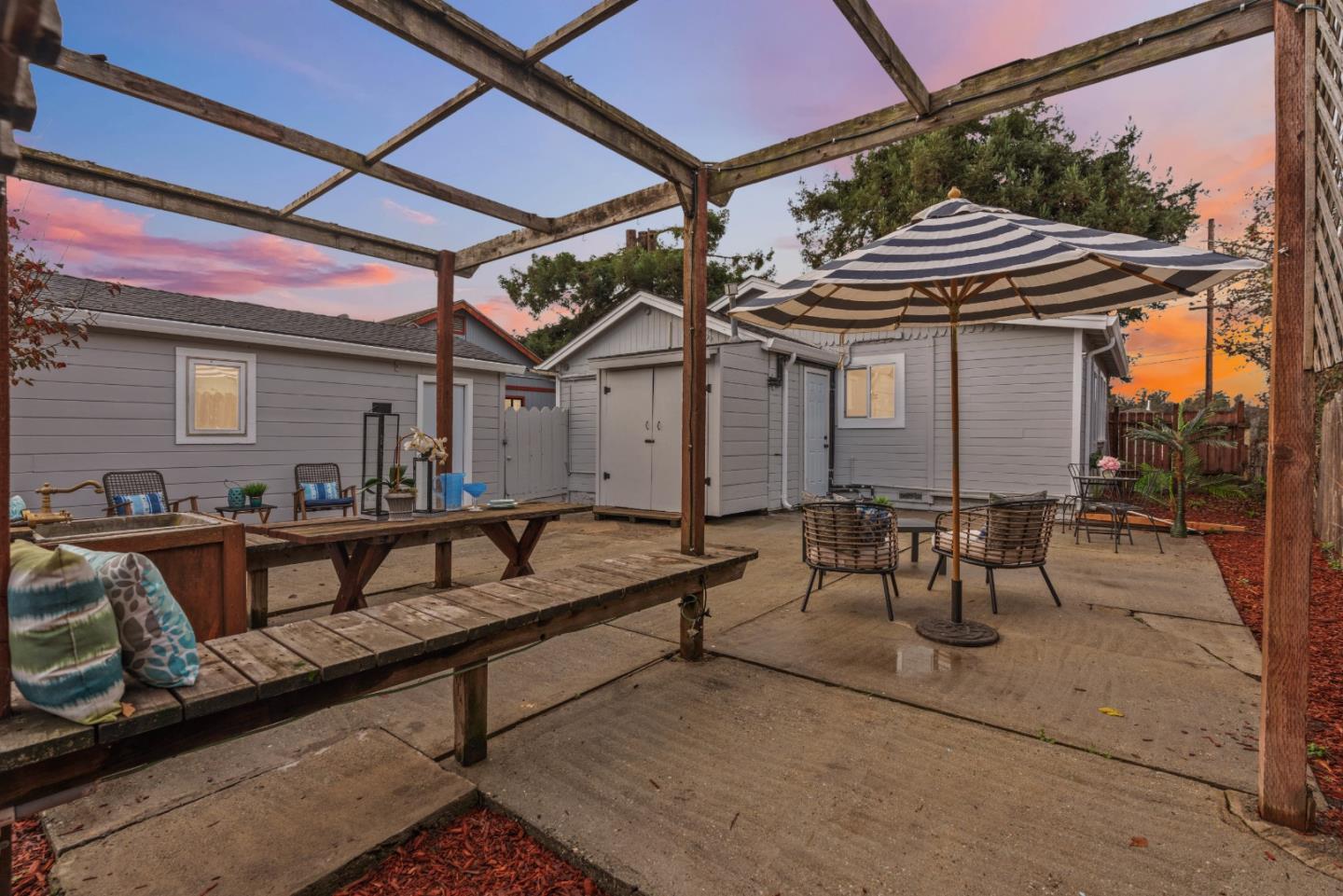 286 Manfre Road