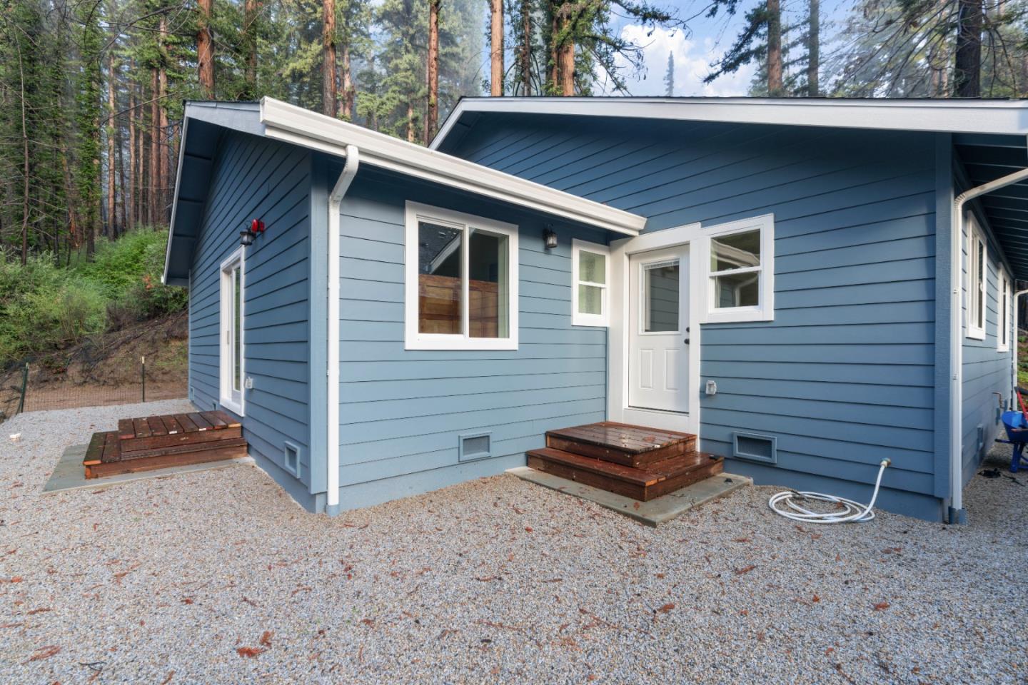 1129 Rambling Road