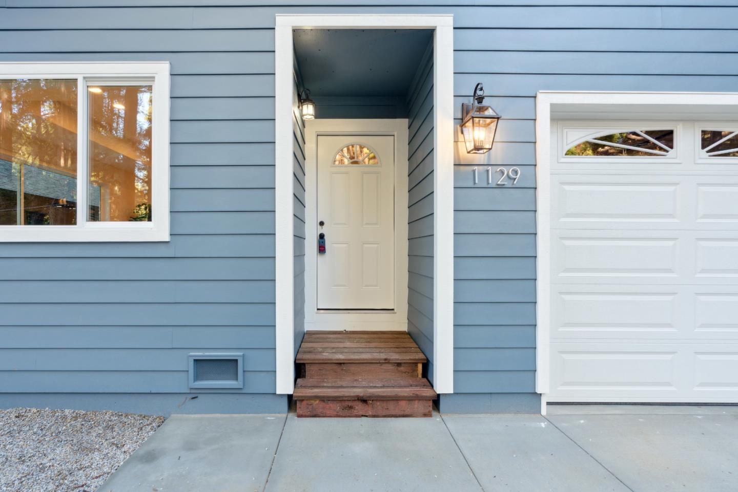 1129 Rambling Road