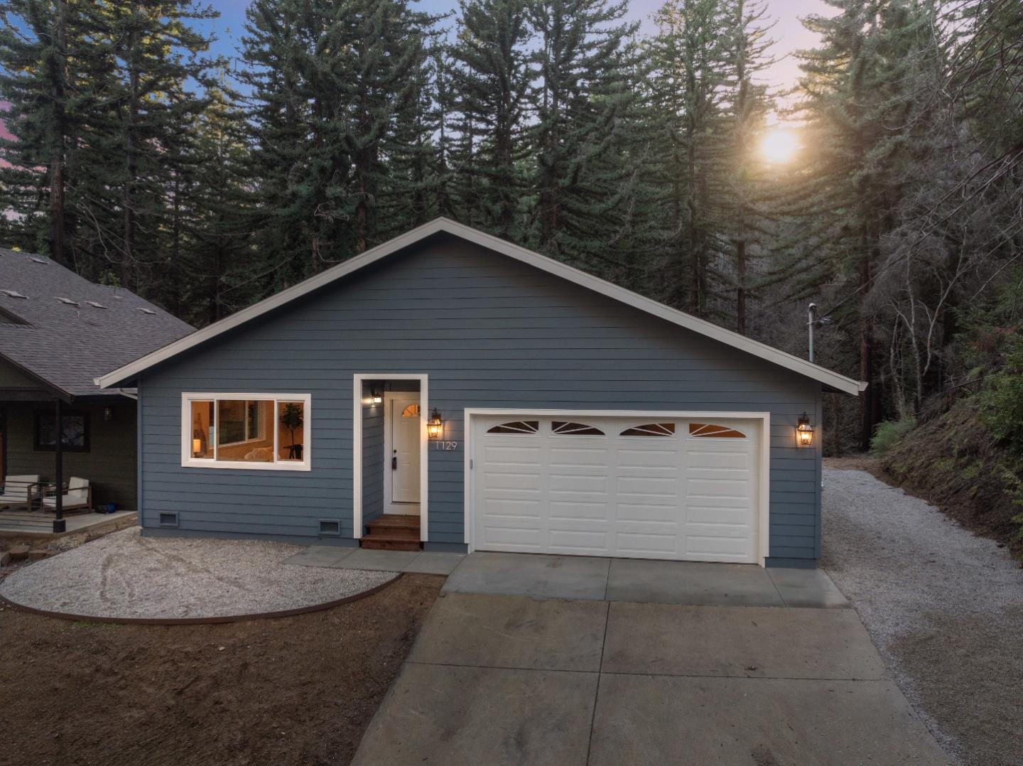 1129 Rambling Road