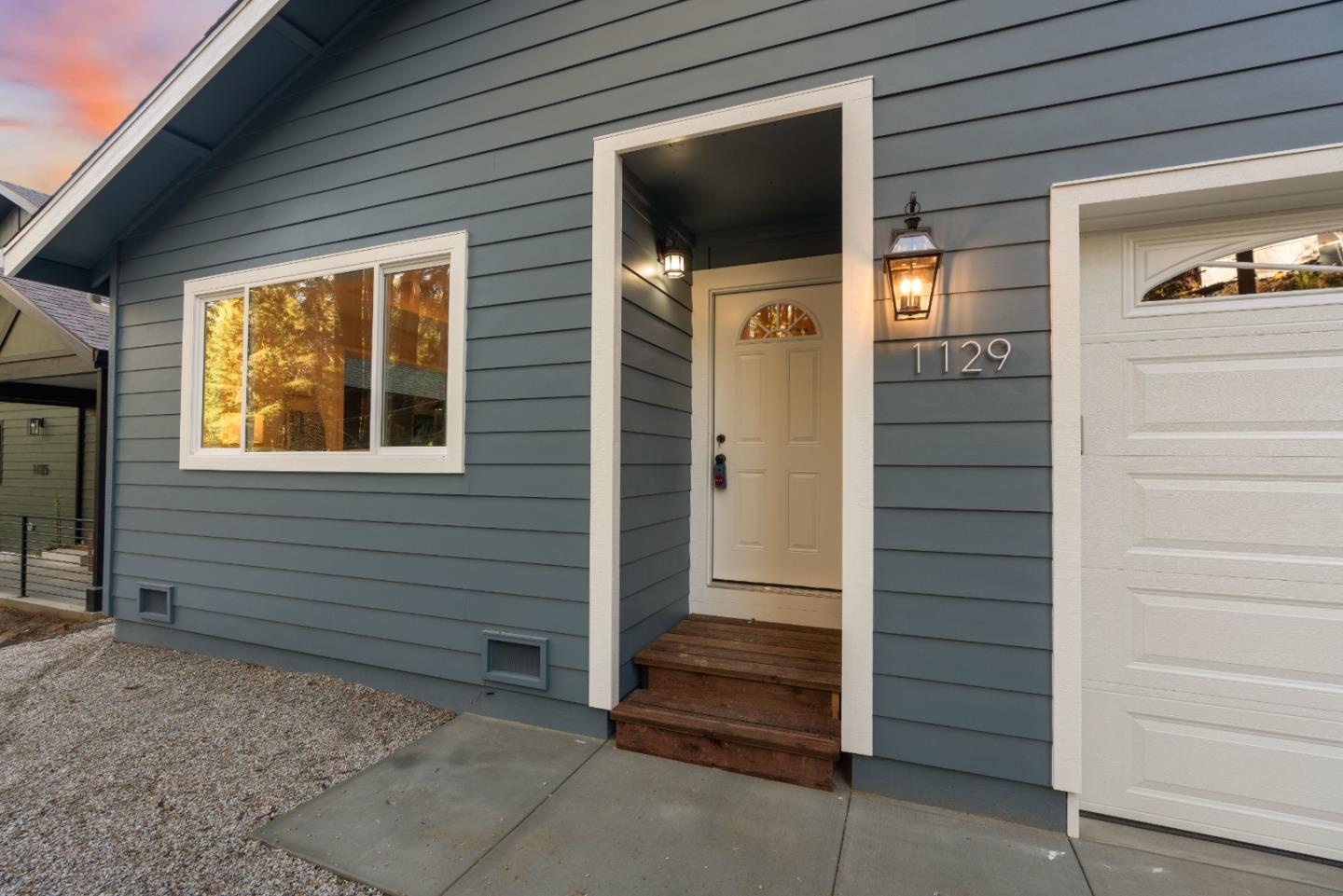 1129 Rambling Road