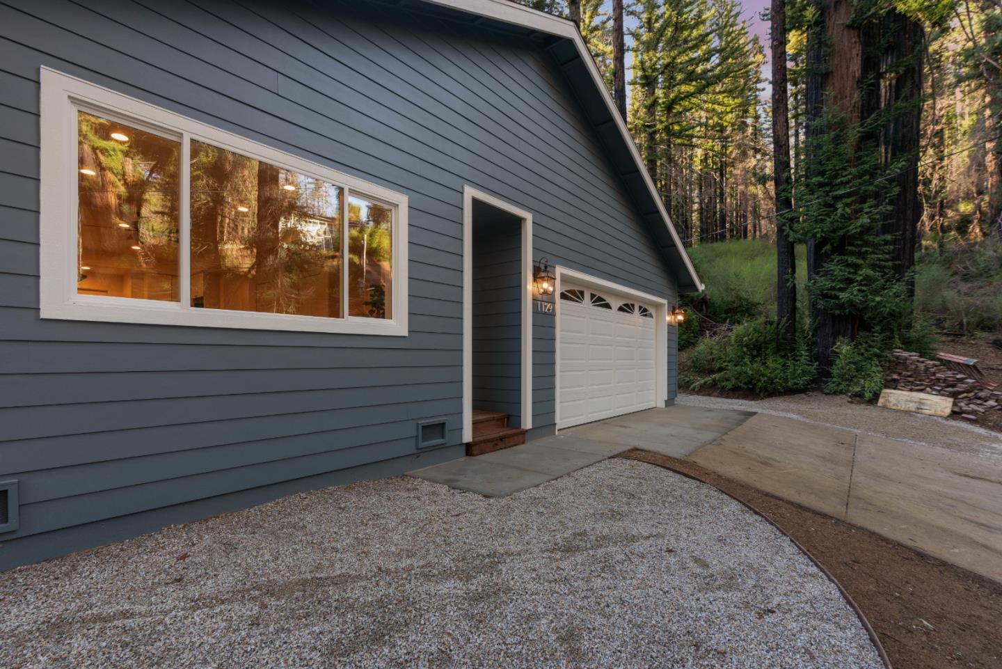 1129 Rambling Road