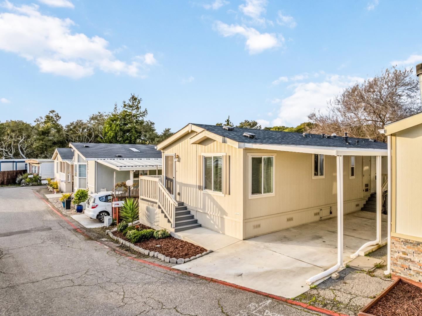 2711 Mar Vista Drive