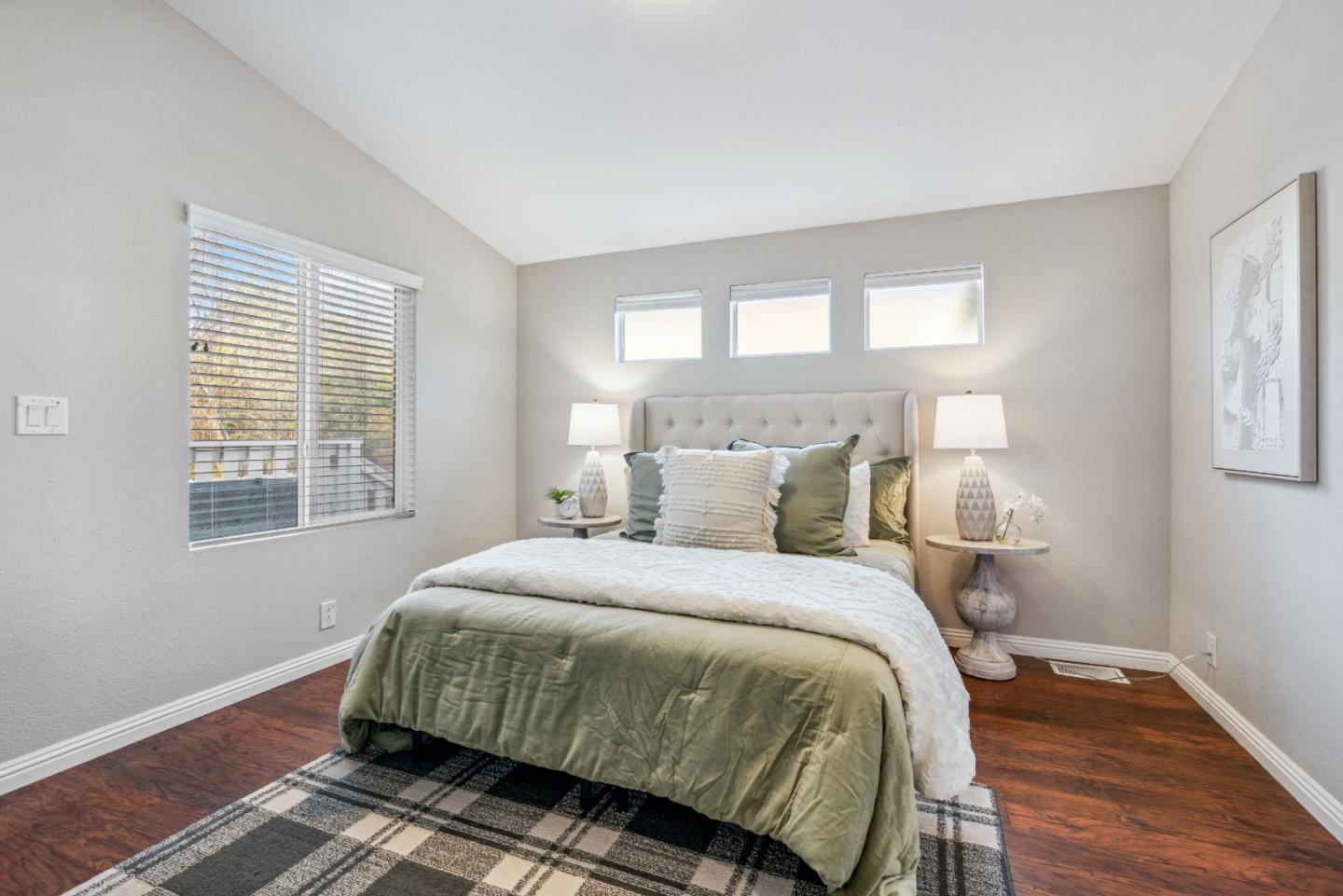 2711 Mar Vista Drive
