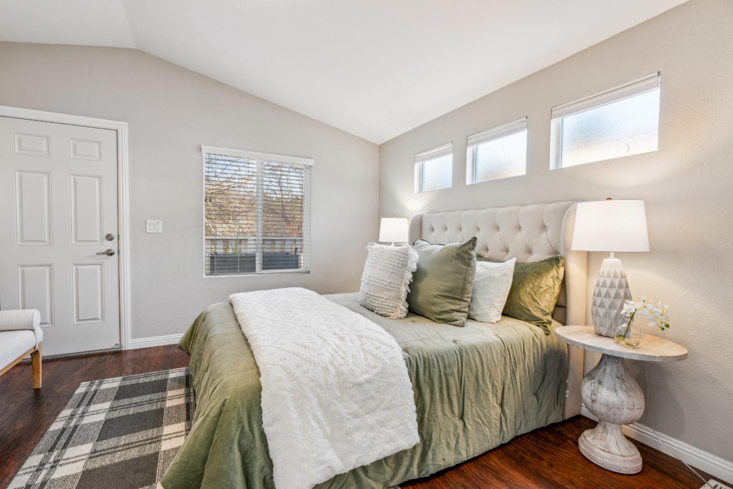 2711 Mar Vista Drive