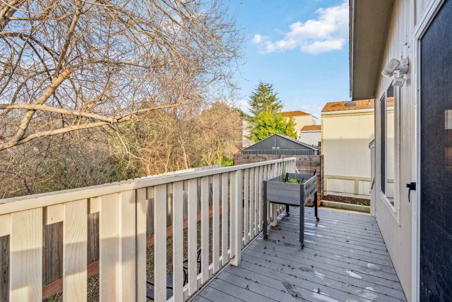 2711 Mar Vista Drive