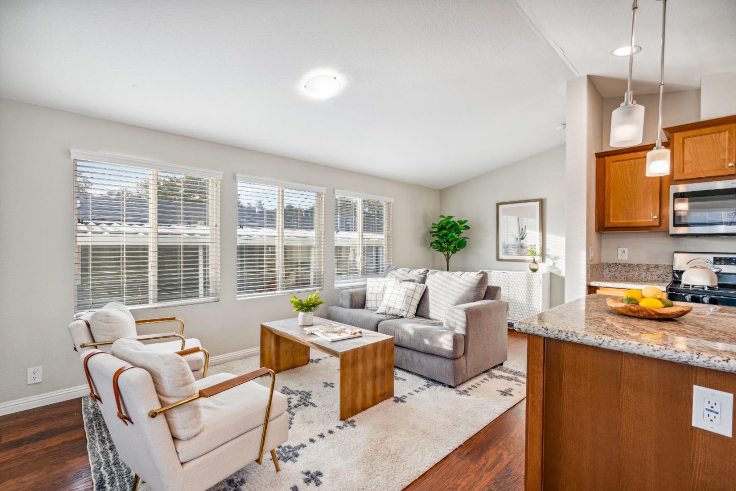 2711 Mar Vista Drive