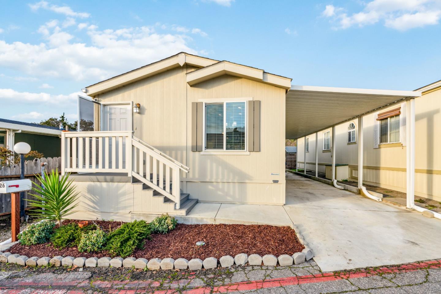 2711 Mar Vista Drive