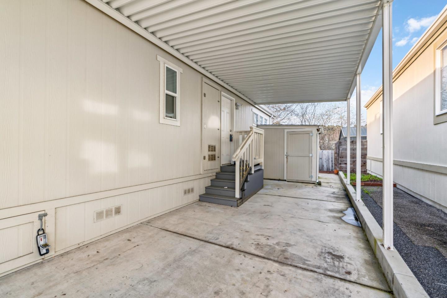 2711 Mar Vista Drive