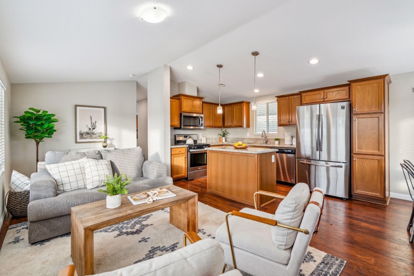 2711 Mar Vista Drive