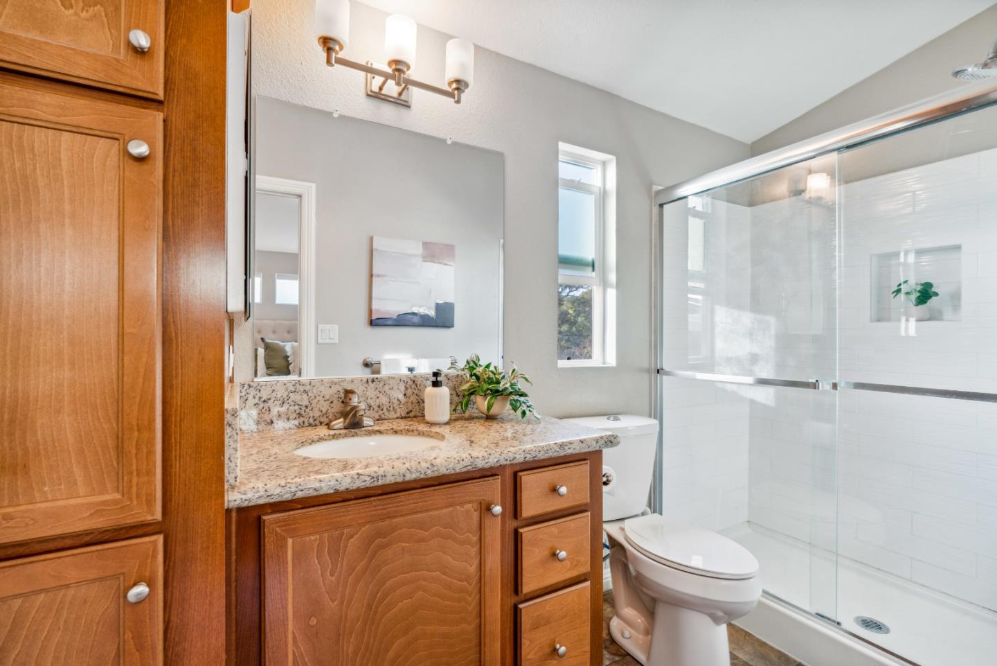 2711 Mar Vista Drive