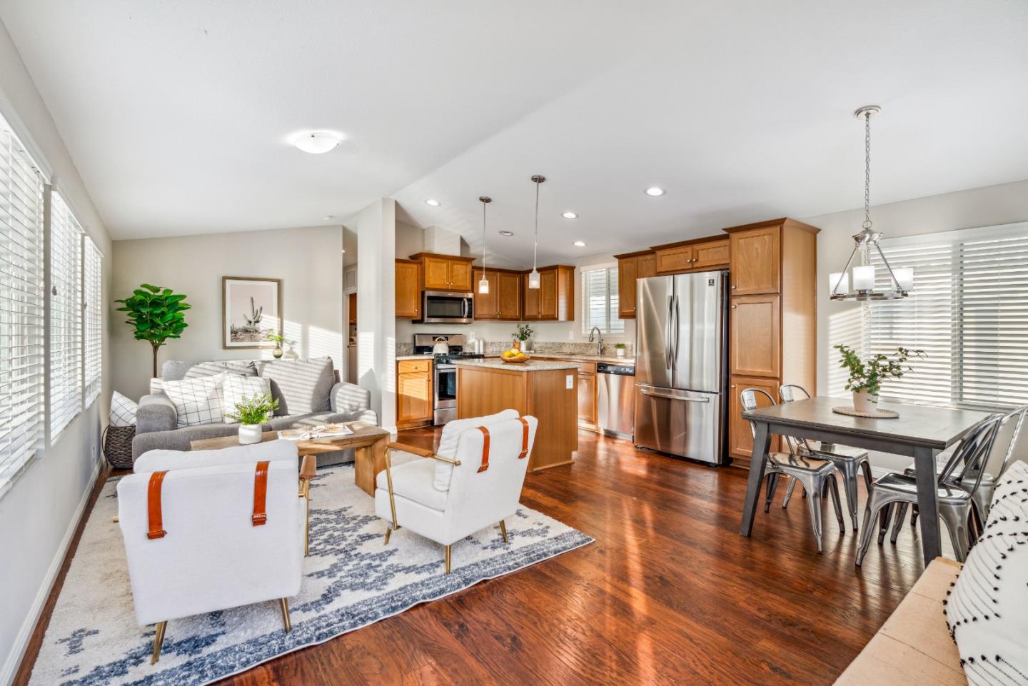 2711 Mar Vista Drive
