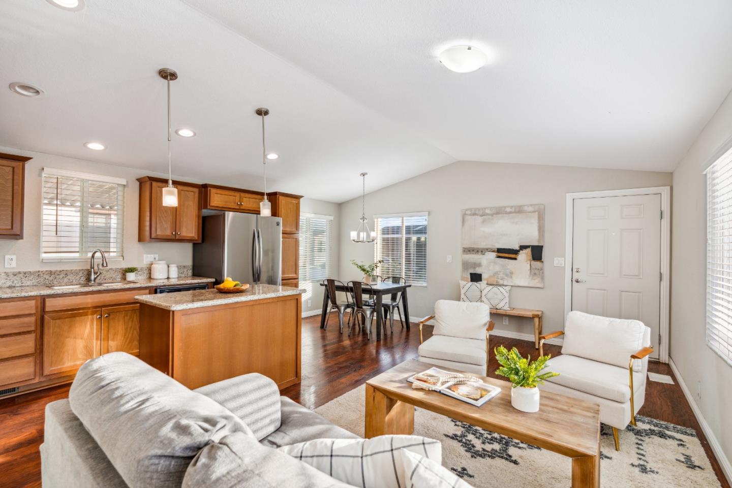 2711 Mar Vista Drive