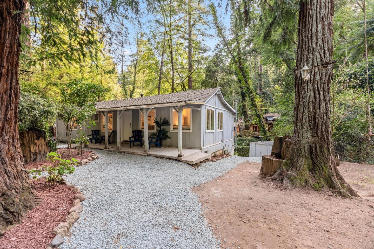 635 Primavera RD