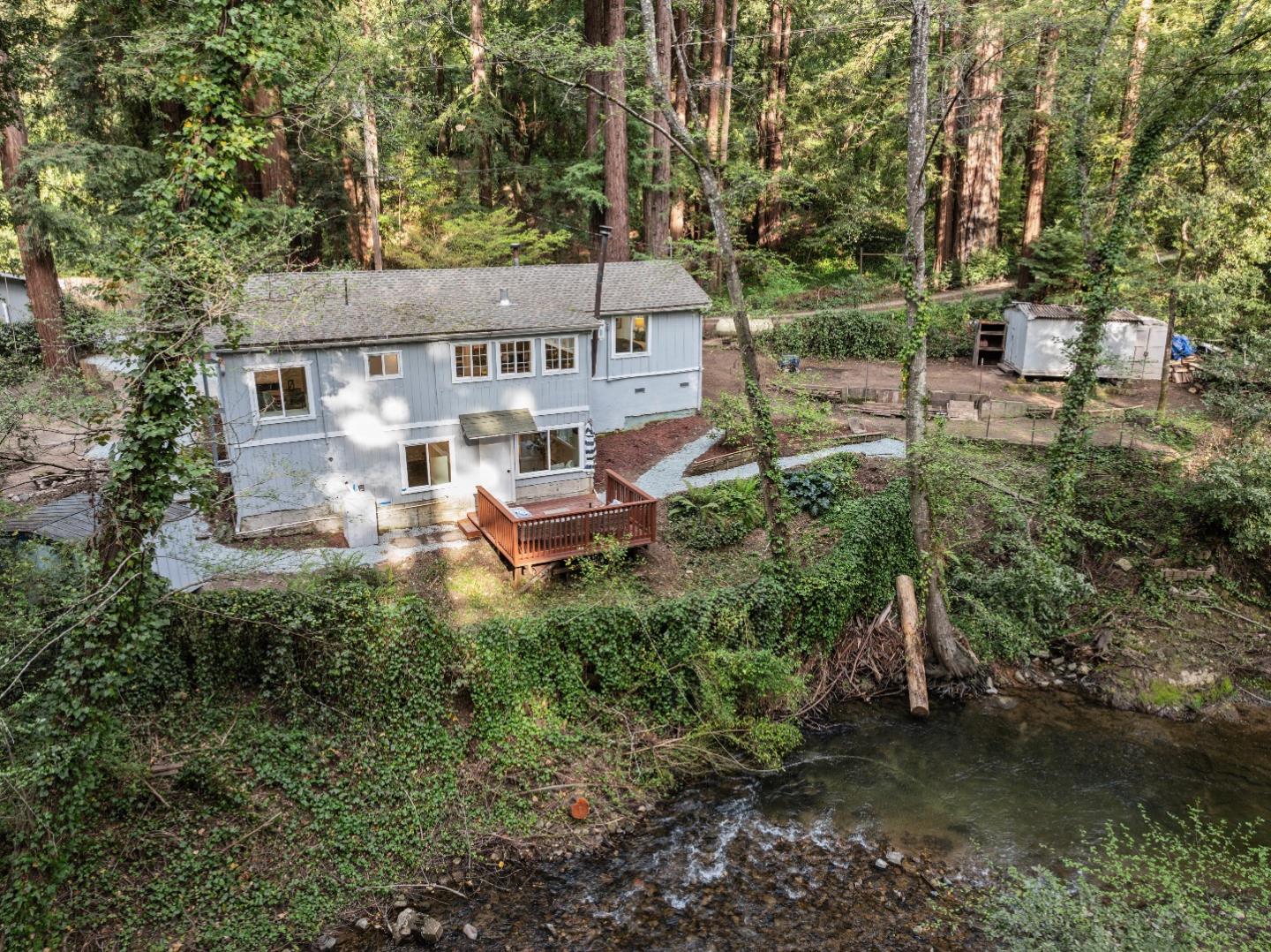 635 Primavera RD
