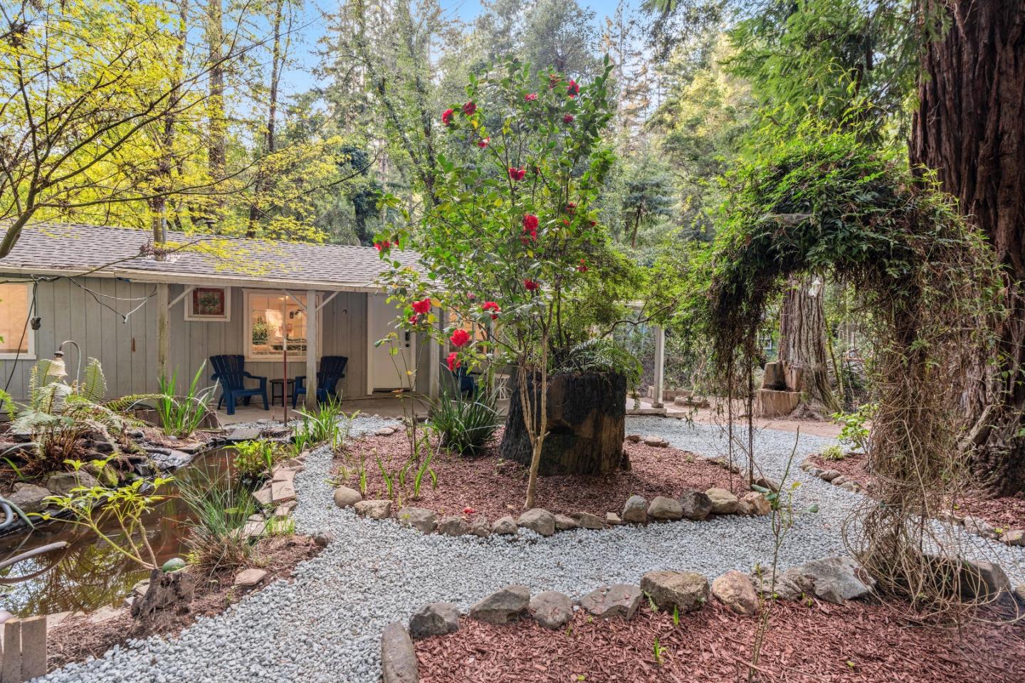 635 Primavera RD