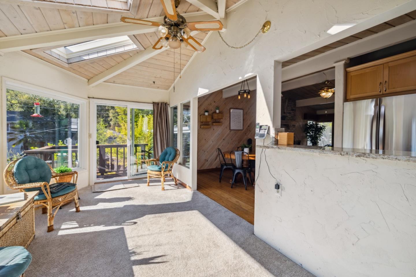 2 Ridgewood DR