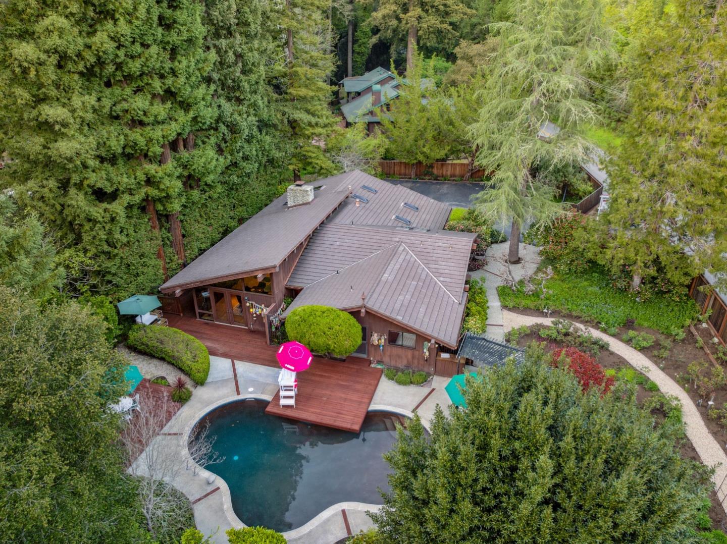 9965 Love Creek RD