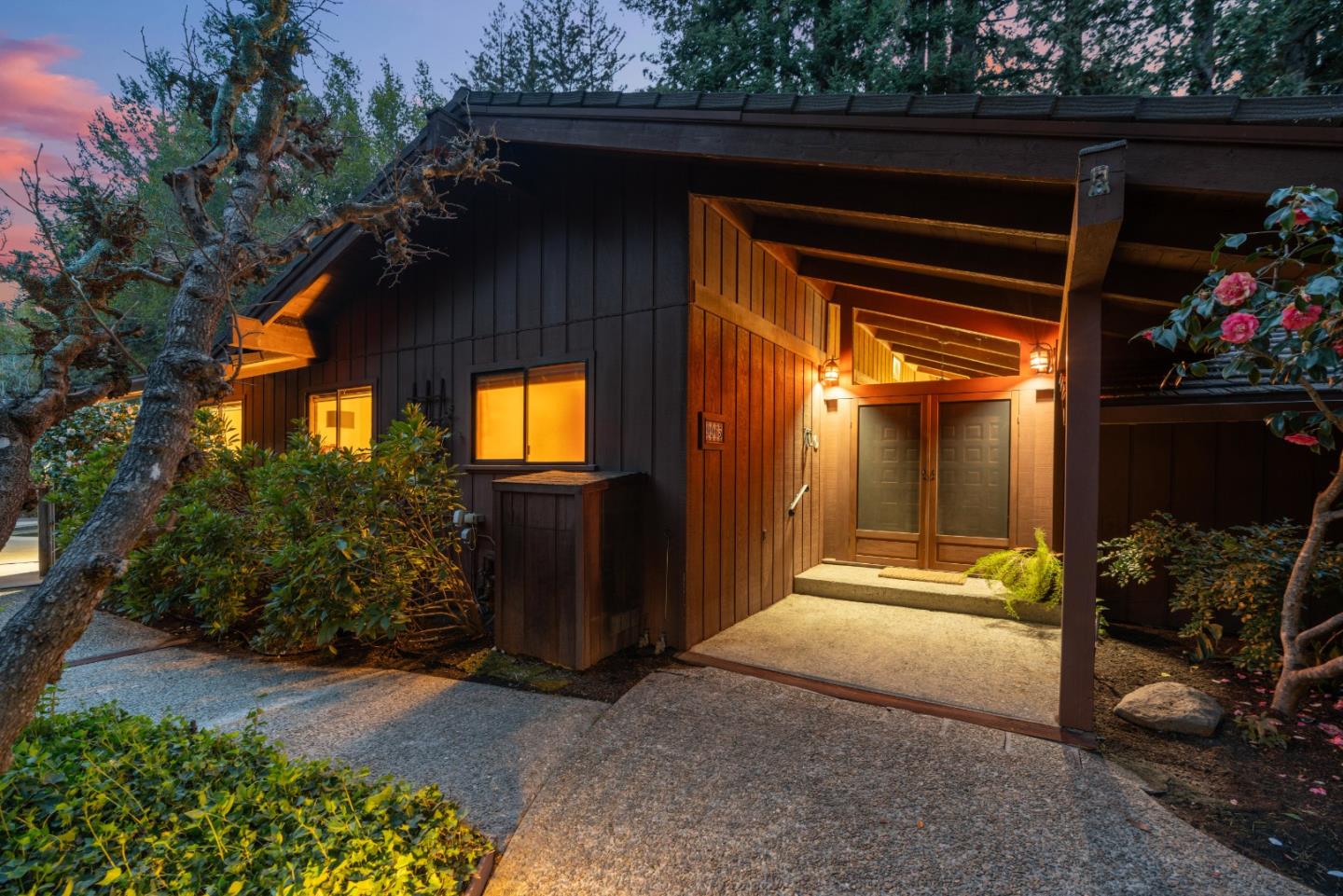 9965 Love Creek RD