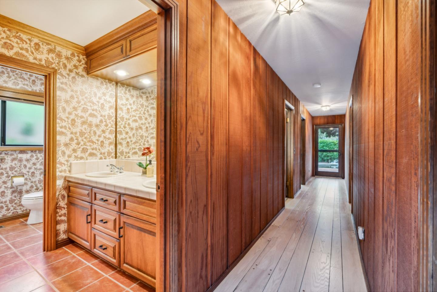 9965 Love Creek RD
