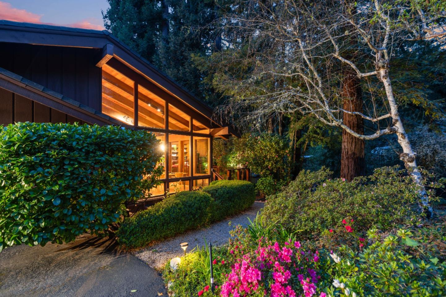 9965 Love Creek RD