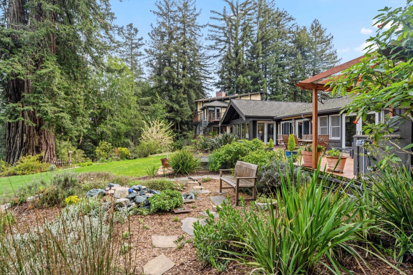 100 Lions Field DR