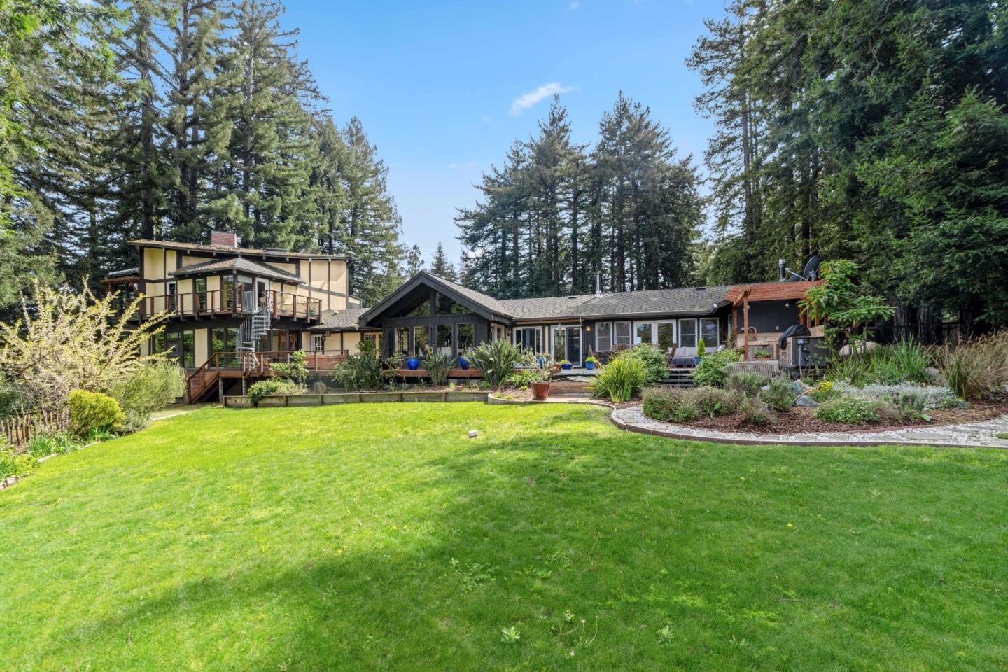 100 Lions Field DR