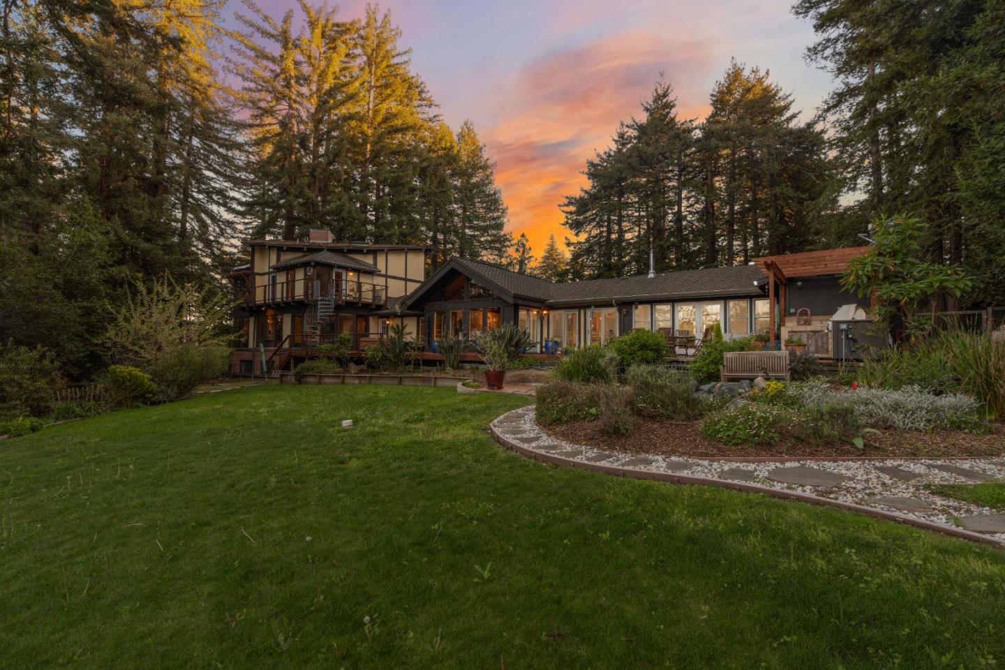 100 Lions Field DR