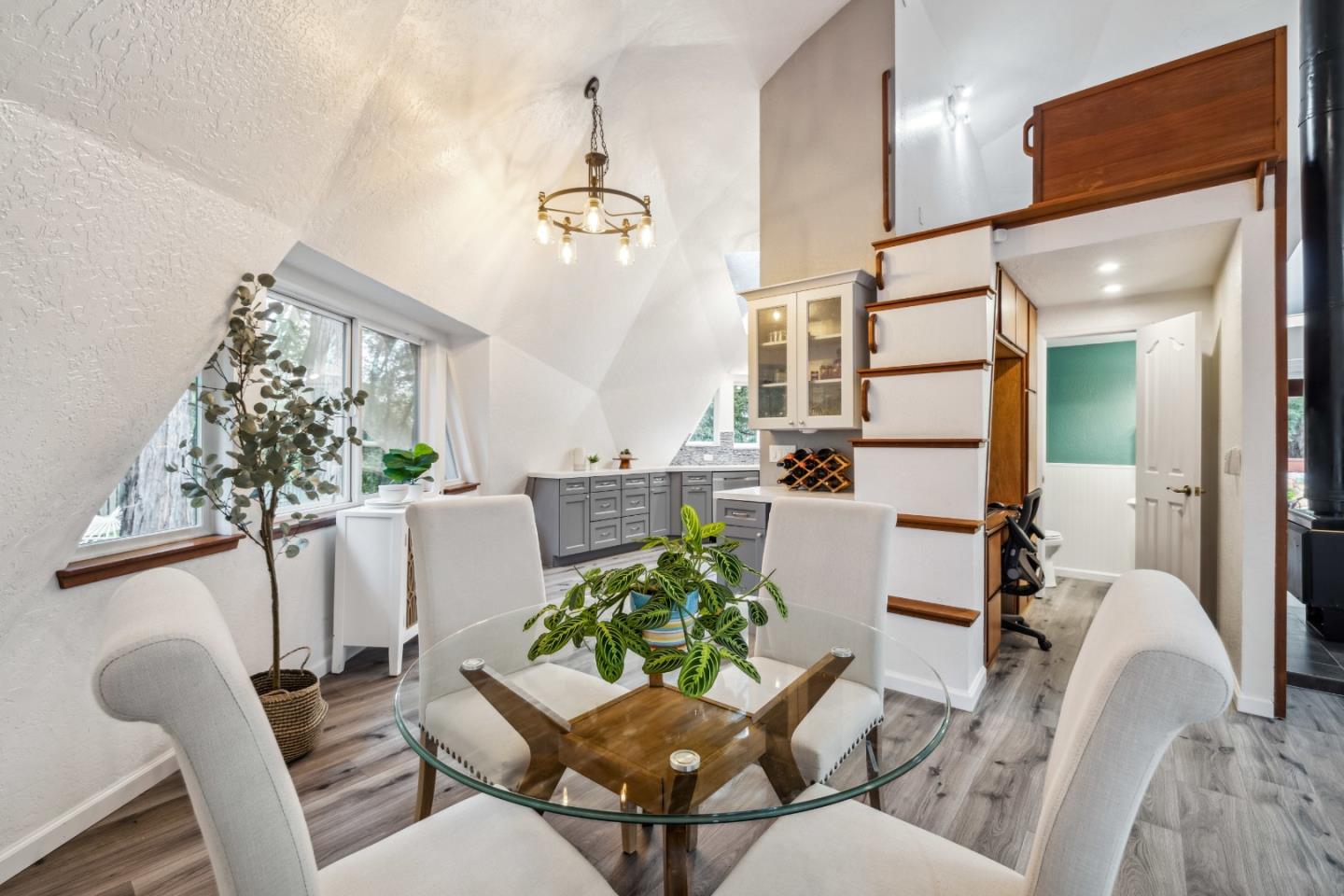 131 Valdez RD