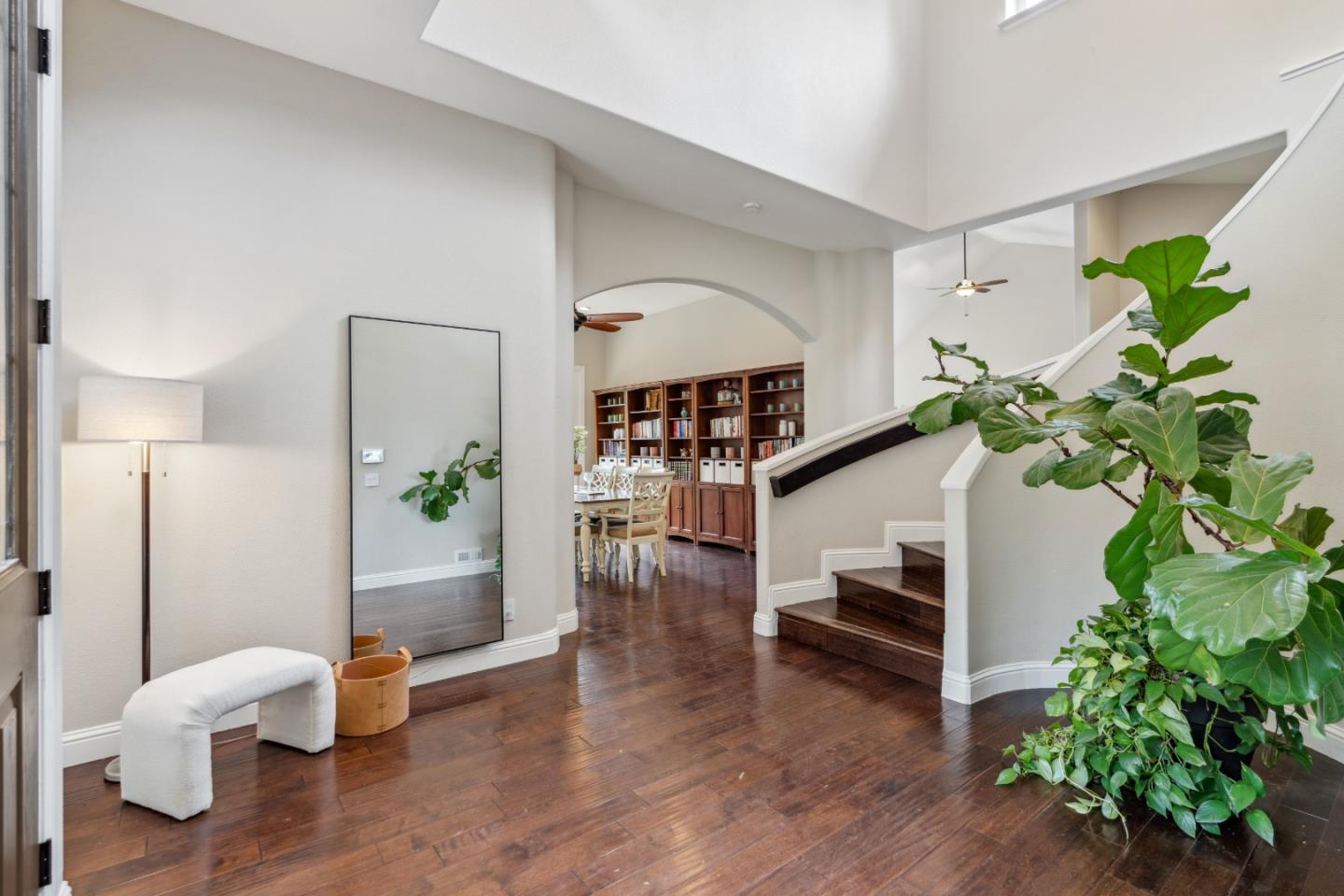 385 Beel DR