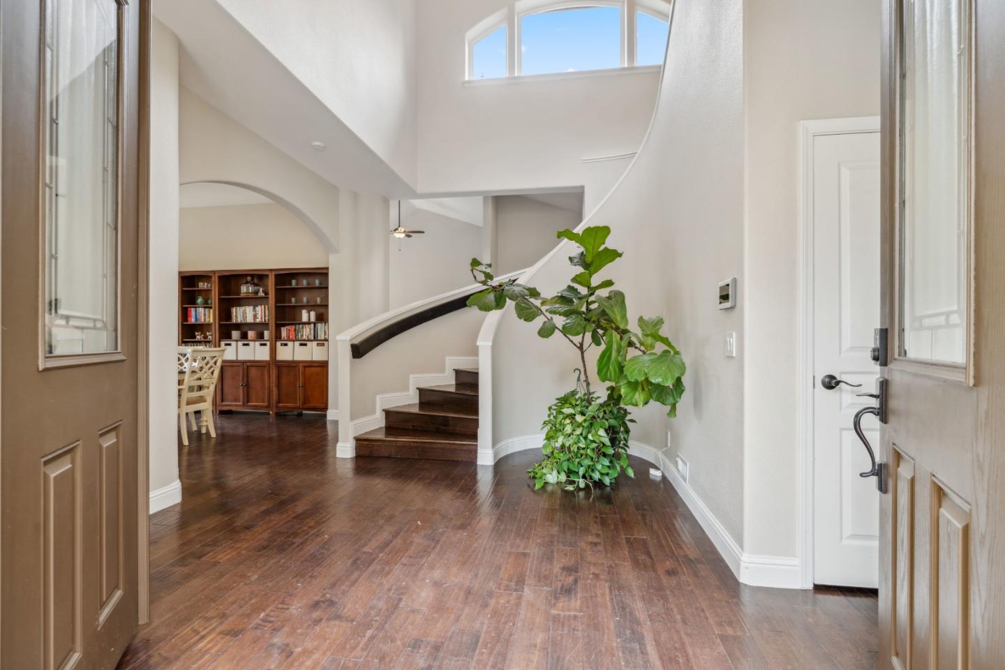 385 Beel DR