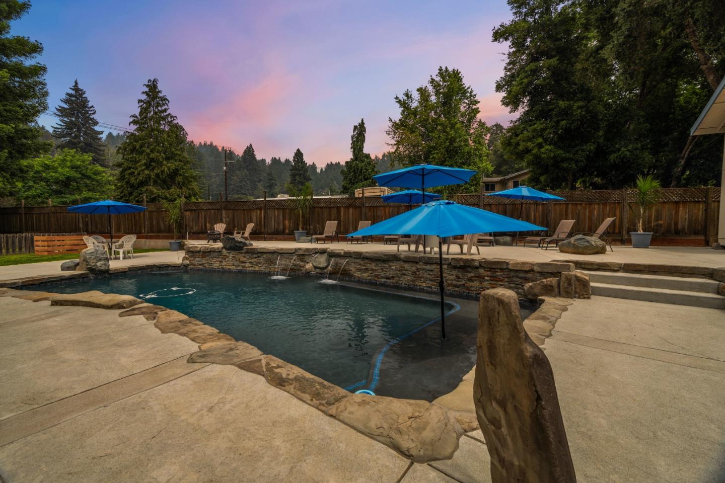 115 Sunnycroft RD