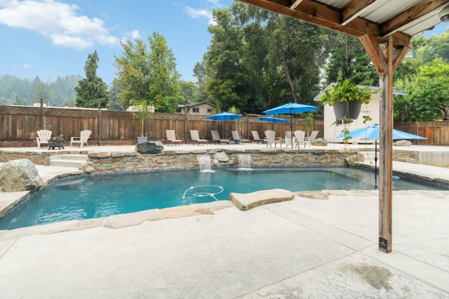 115 Sunnycroft RD