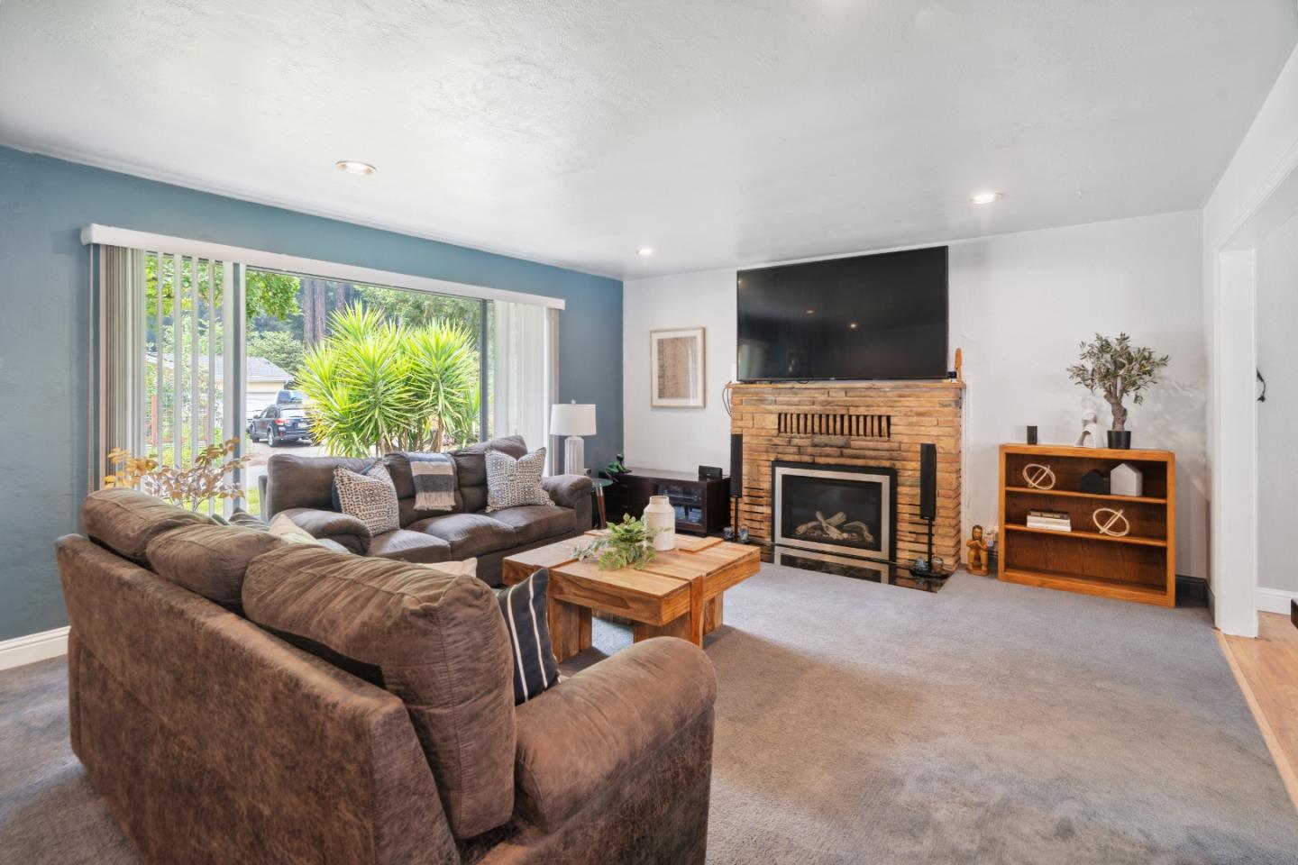 115 Sunnycroft RD