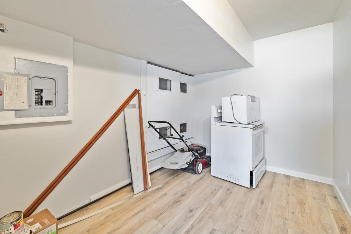 72 Bright View LN