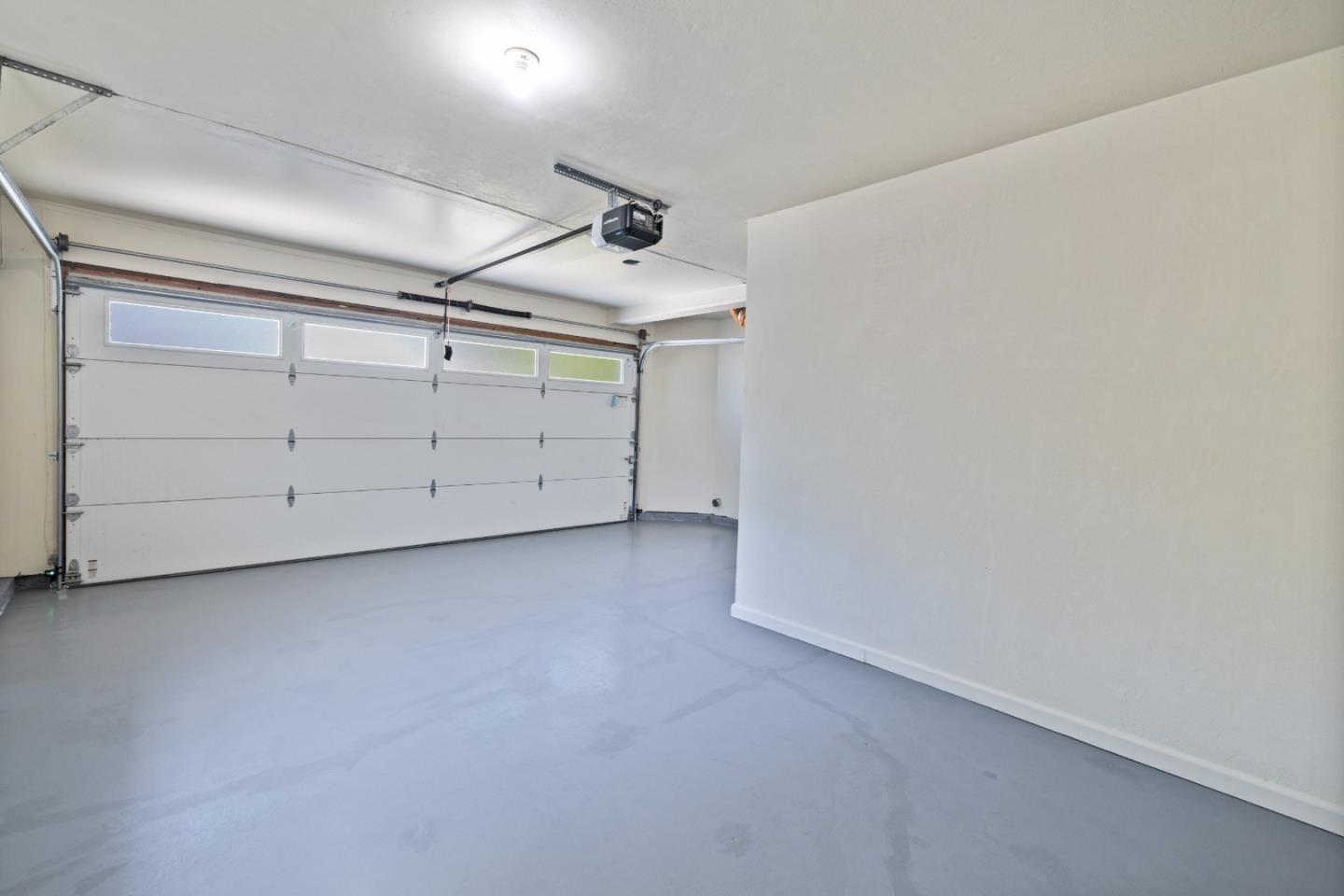 72 Bright View LN
