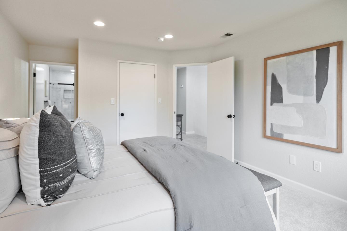 72 Bright View LN